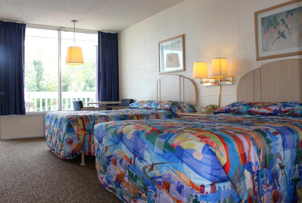 76 Inn Branson Room photo