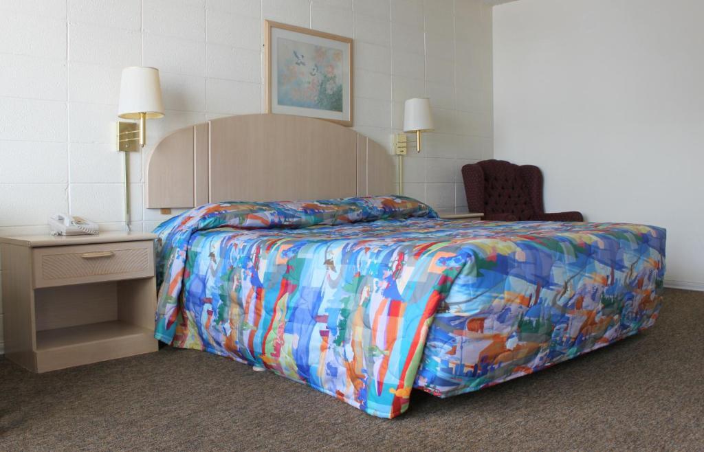 76 Inn Branson Room photo